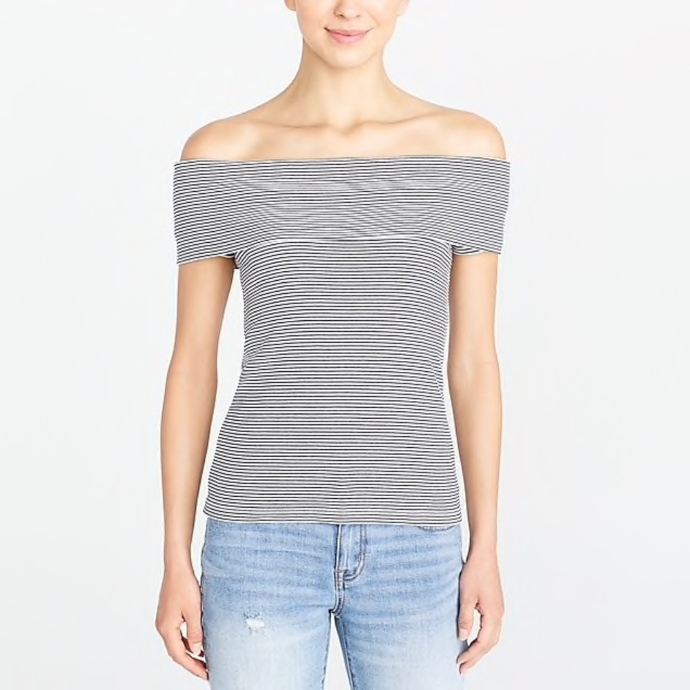 {J. Crew}Off-the-Shoulder Top❤️
